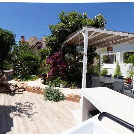 Tropical Oasis Costa Dorada With Private Pool Vil·la